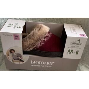 Isotoner Women's Memory Foam Slippers Size SM 6.5-7 NEW IN BOX